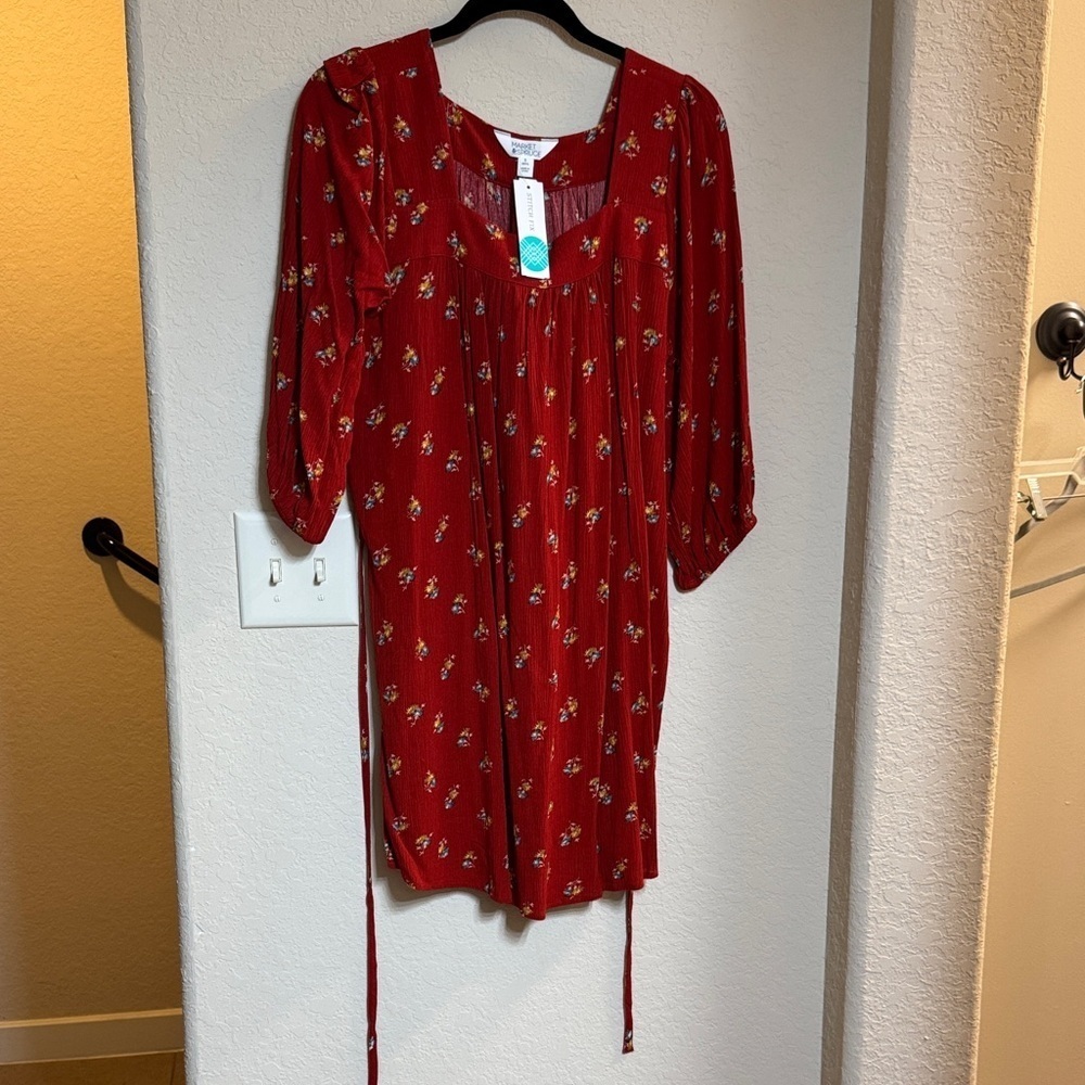 Market Spruce Red Floral Dress with Puff Sleeves Size M